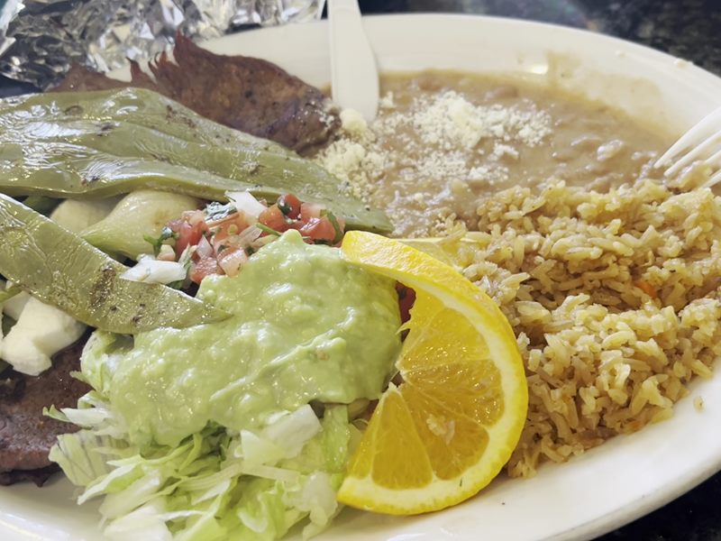Taqueria Jalos food